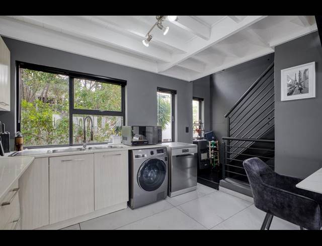 2 BEDROOM APARTMENT FOR SALE IN BEVERLEY